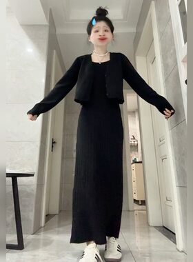 赫本风法式黑色针织吊带连衣裙子女早初秋装2025新款修身长裙套装