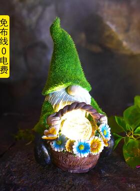 跨境太阳能灯树脂庭院阳台装饰摆件花园户外精灵侏儒植绒矮人摆件