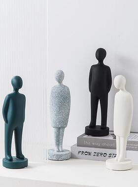 现代简约抽象站立人物摆件家居酒柜摆设样板间客厅餐桌茶几装饰品