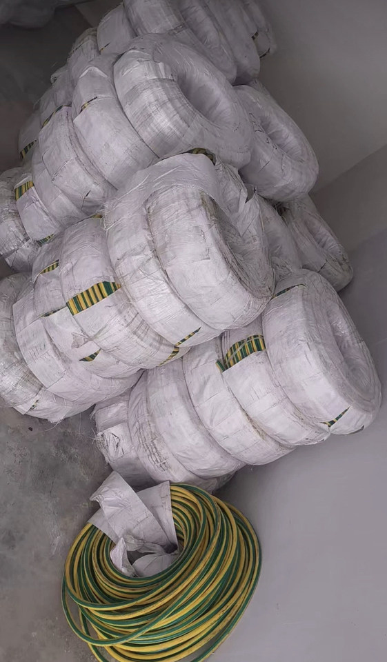 1月21日连云港处置废旧报废铜芯变压器3台，铜棒400根，电线180卷约4吨，整体打包处理连云港网络拍卖公告