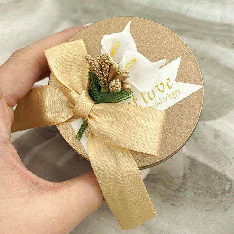 正品结婚礼糖盒喜马口铁个性糖果盒包装盒盒圆形金子色伴手礼品