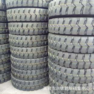 1000 900 1100R20矿山重载钢丝胎厂家直销卡车轮胎现货 825 1200
