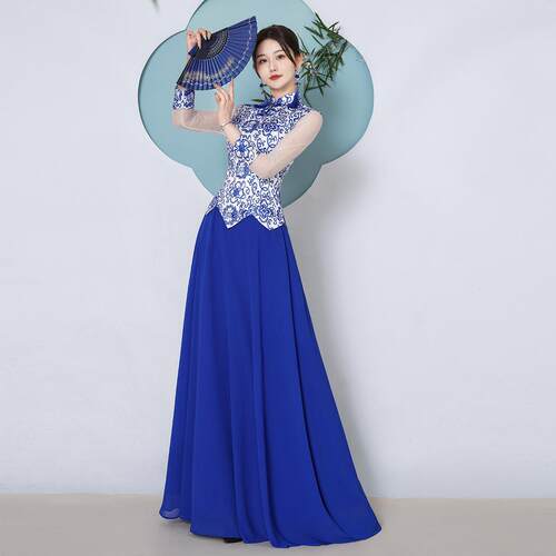 青花瓷旗袍秀走秀演出服2024新款中国风古筝合唱服新中式礼服