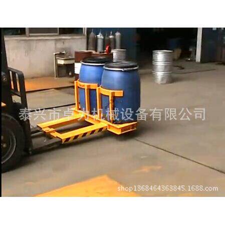 供应抱箍式油桶夹/叉车属具/双油桶夹具/抓桶器/油桶夹