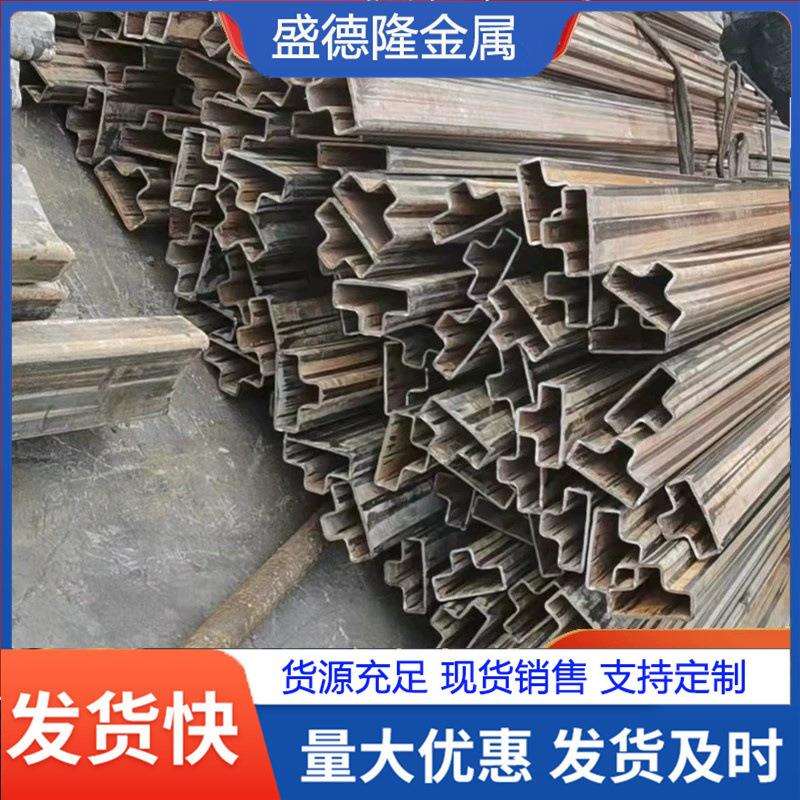 钢管供应q235车棚用铁管和冷拔工艺支持非标制作方管Q235材质冷弯