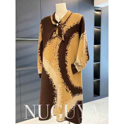 时尚休闲妈妈装毛衣裙女中长款冬装新款气质百搭大码中老年连衣裙