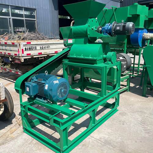 多功能甜叶菊湿物料渣粉碎机无底筛发粘酒糟稻壳细粉机