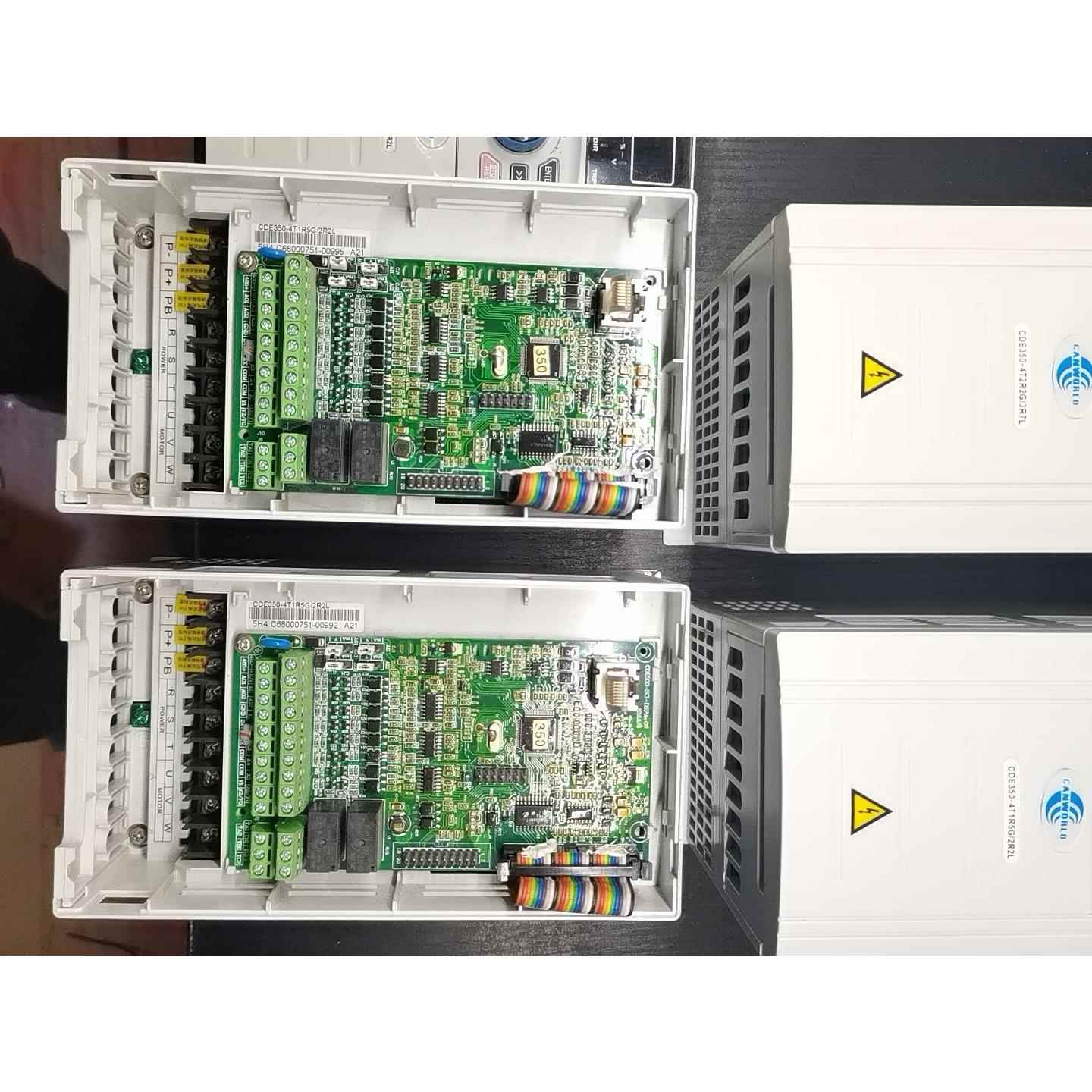 标价是空箱-康变频器CDE350-4T2R2G/3R7L，2.2KW一议价