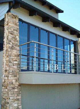 供楼梯立柱不锈钢楼梯扶手不锈钢楼梯圆管立柱不锈钢穿管栏杆扶手