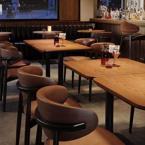 咖啡店桌椅组合清吧酒馆实木方桌复古酒吧西餐厅网红餐饮烘焙圆桌