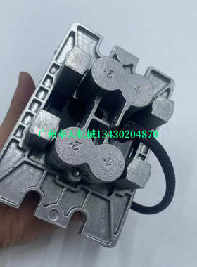 微挖卡特301.7CR/301.5CR/302CR/306.5/307.5行走脚踏阀踏板总成