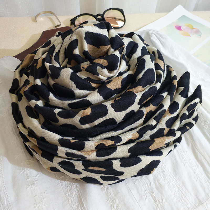 豹纹围巾女春秋冬薄新款韩版百搭洋气时尚外搭披肩纱巾护颈围脖,服饰配件/皮带/帽子/围巾,围巾/丝巾/披肩,淘宝优惠券,粉丝福利购,淘宝优惠卷