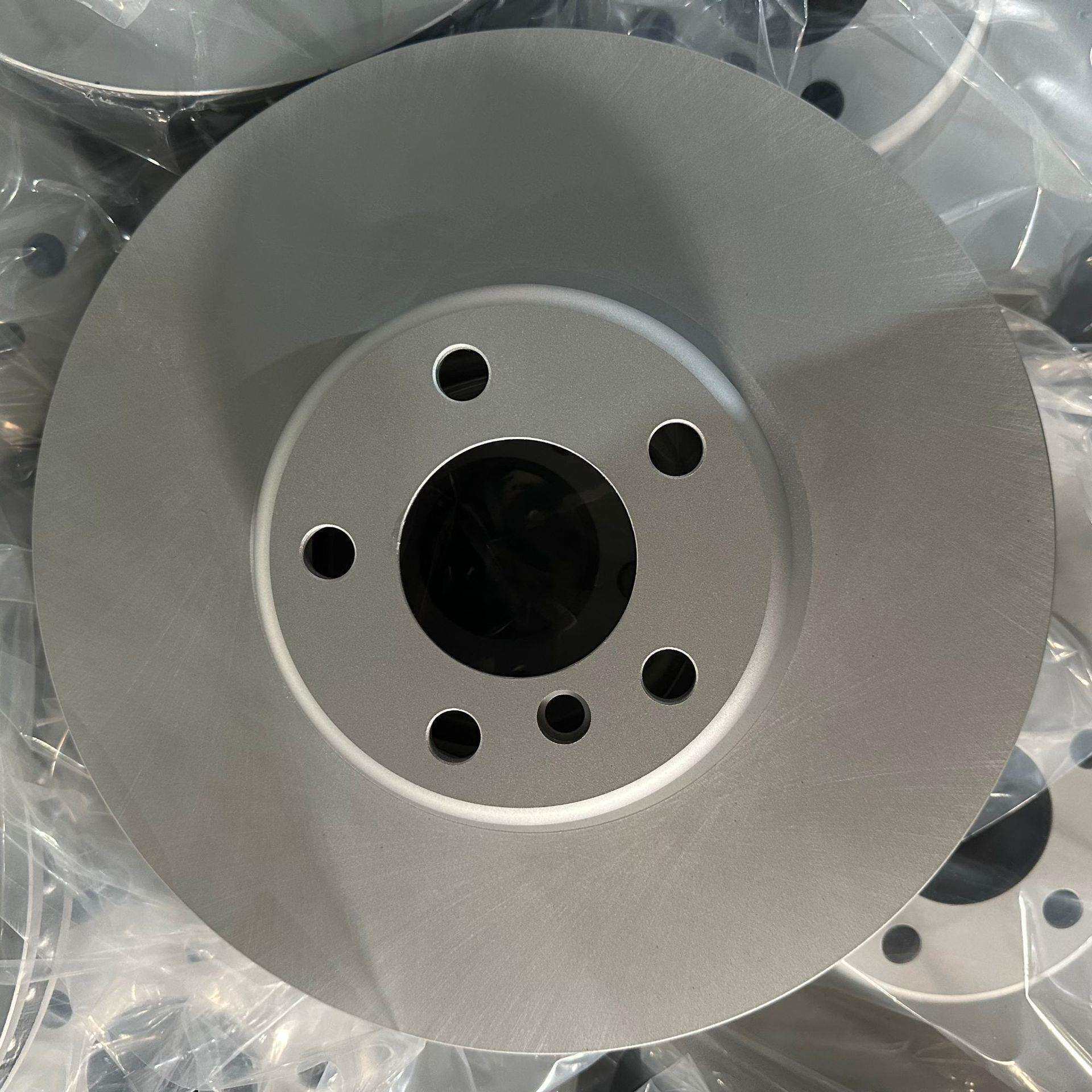 34116785669适用宝马5系(F10)6系F11F127系F01020304刹车盘耐高温