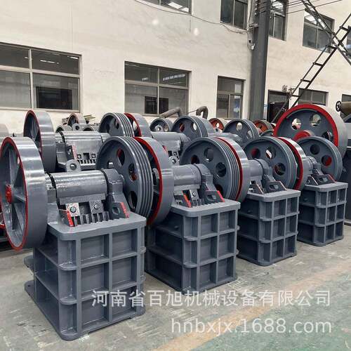 时产5吨小型矿石料碎石机颚式石头粉碎机矿用鄂式破碎机150*250型