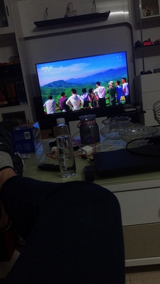 【画质对比】三星UA55RU7790JXXZ和长虹55D4P哪个好,亮度质感哪个更佳?