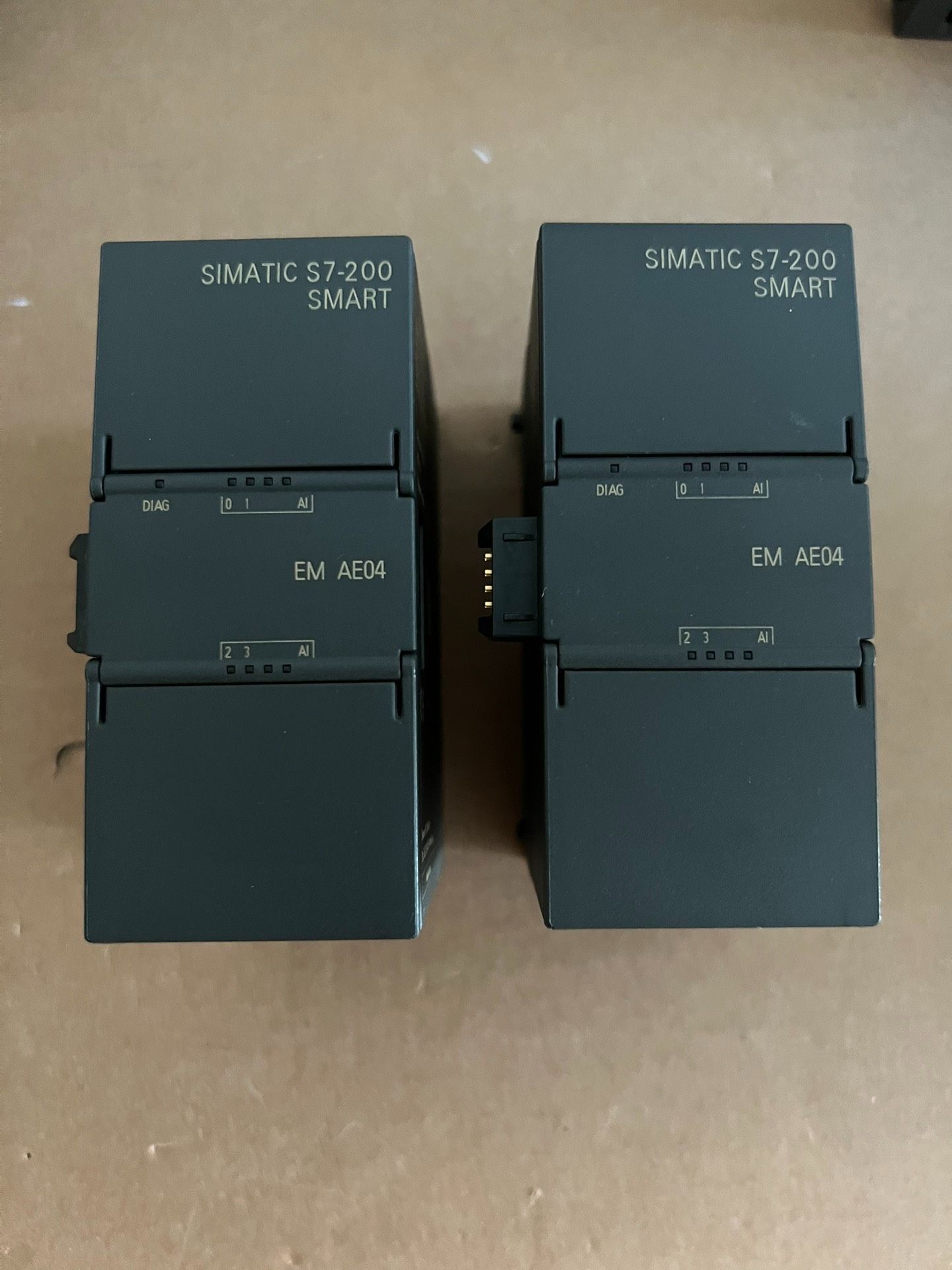 西门子模块，型号6ES7 288-3AE04-0AA0，成色