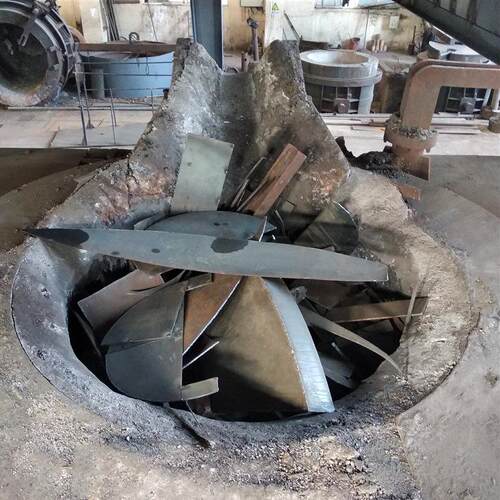 鞍钢2工业电炉吨铸铁万峰钢壳炉 频铸铁炉中翻砂铸 造高温化铁熔