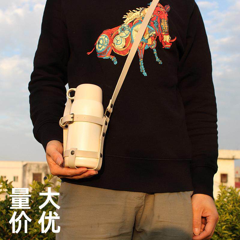 现货皮革可调节斜挎杯套便携出行保温杯杯套学生儿童成人通用杯套