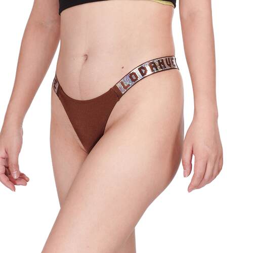 Women's underwear can be redesigned with a black low