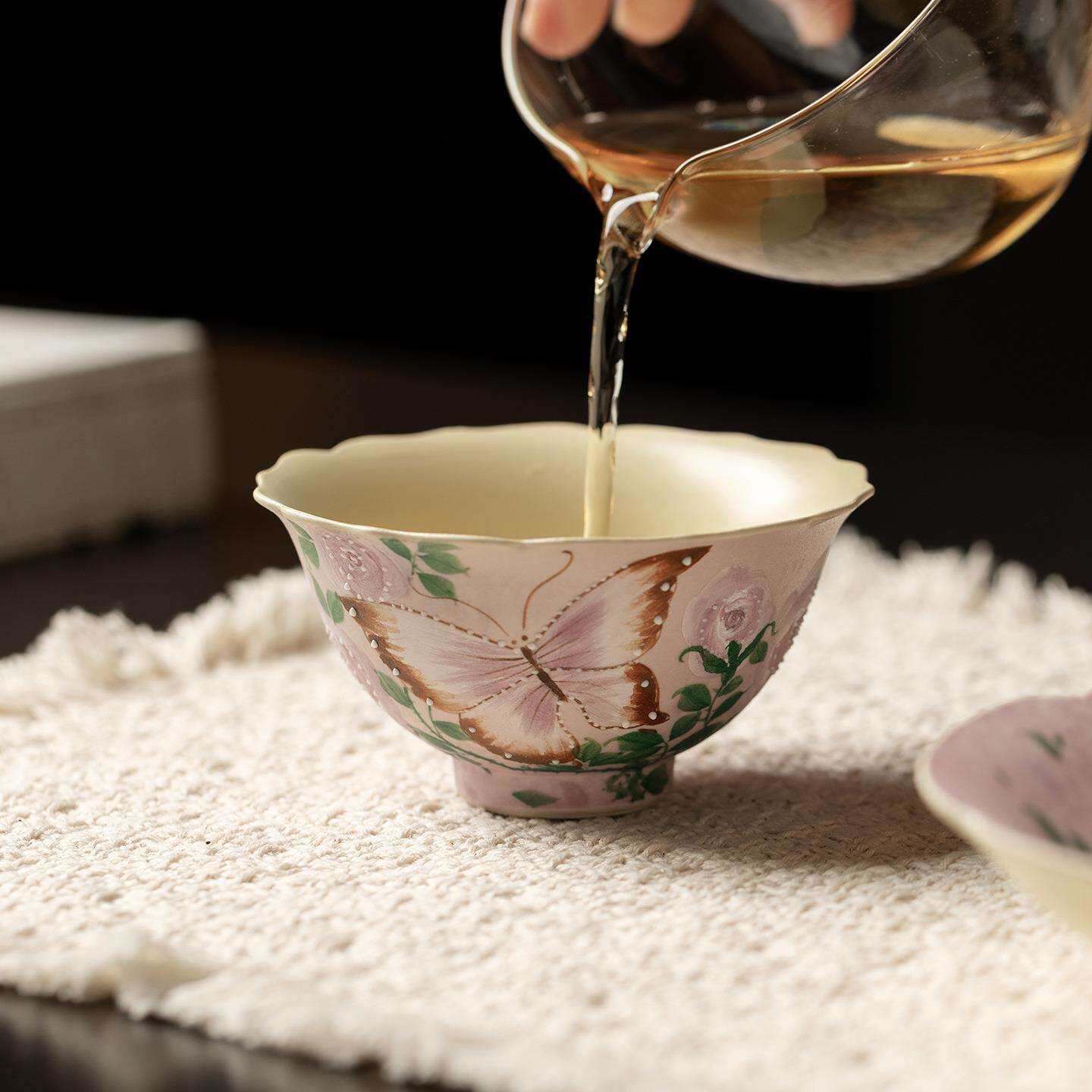 弥言粉引纯手绘蝴蝶玫瑰家用高颜值陶瓷花口主人杯单个茶杯品茗杯