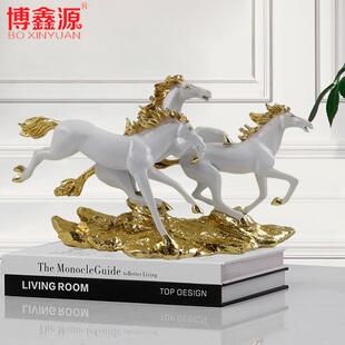 树脂电镀小三飞马到成功摆件马摆件工艺品客厅装 饰品办公桌面摆件