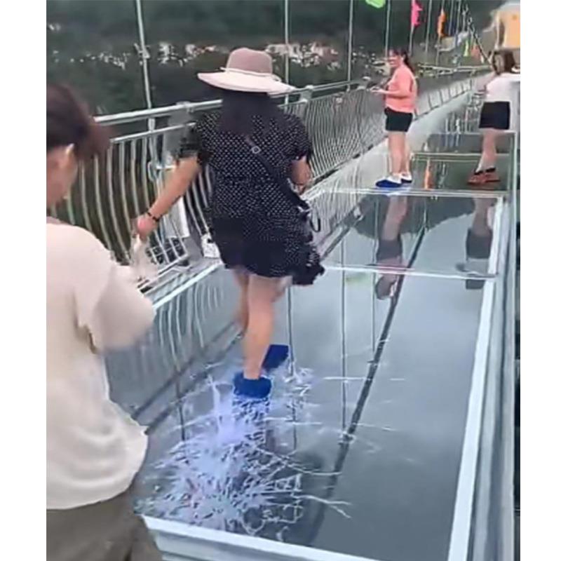 栈道玻璃屏 景区防水雷达互动玻璃栈道天桥5D声效LED透明屏
