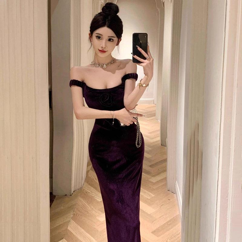 晚礼服女高级感秋冬季年会法式金丝绒名媛气质性感长裙吊带连衣裙