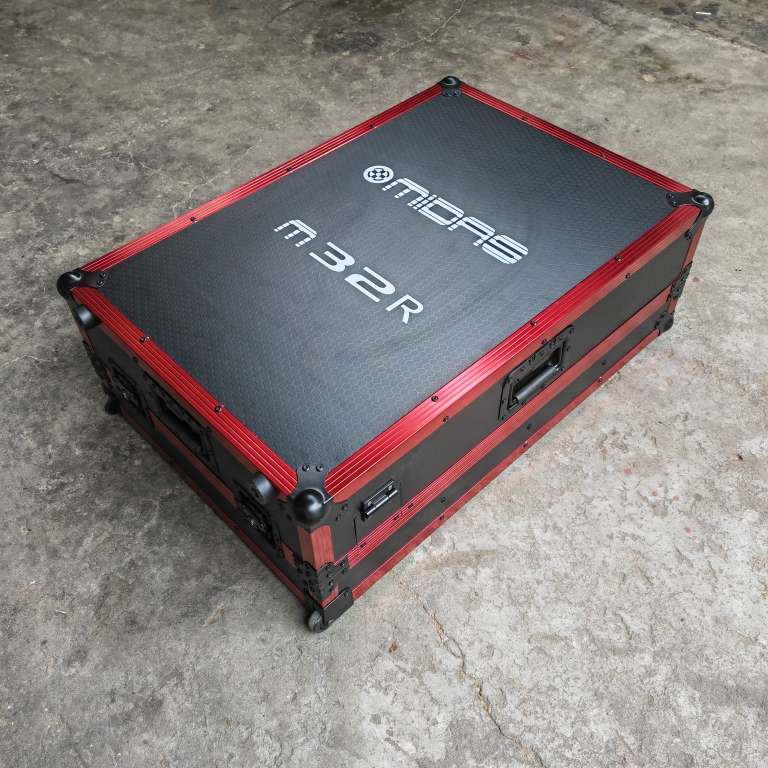 定做迈达斯M32R数字调音台航空箱 机柜 MIDAS机箱 飞机箱