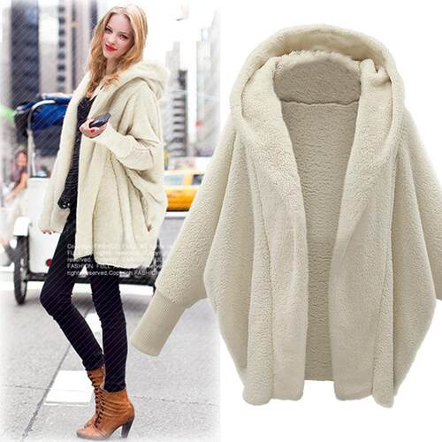 Women's long sleeved hooded plush jacket