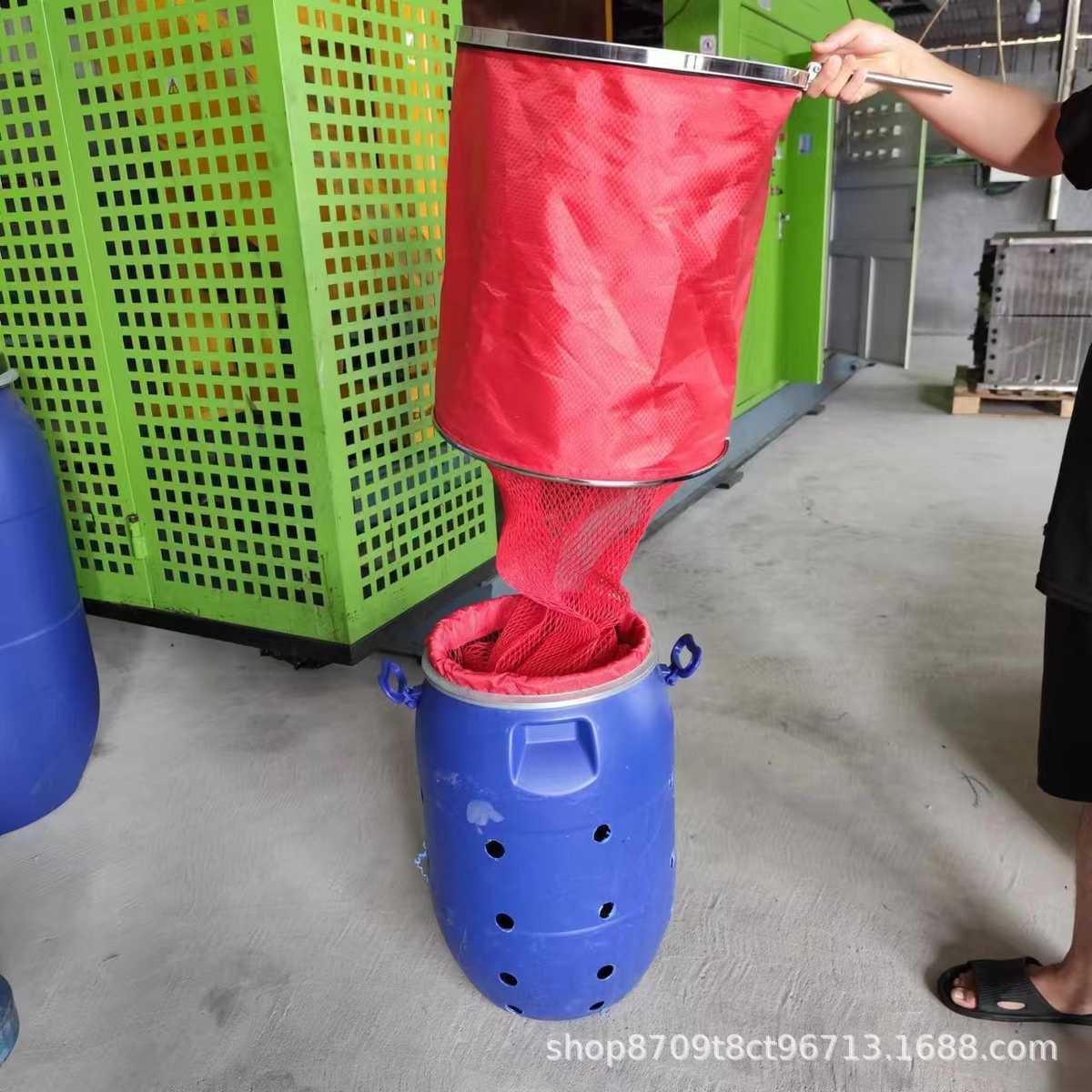 鱼护桶黑坑专用鱼护桶 150升大容量带孔漏水装鱼桶 加厚2米涂胶网