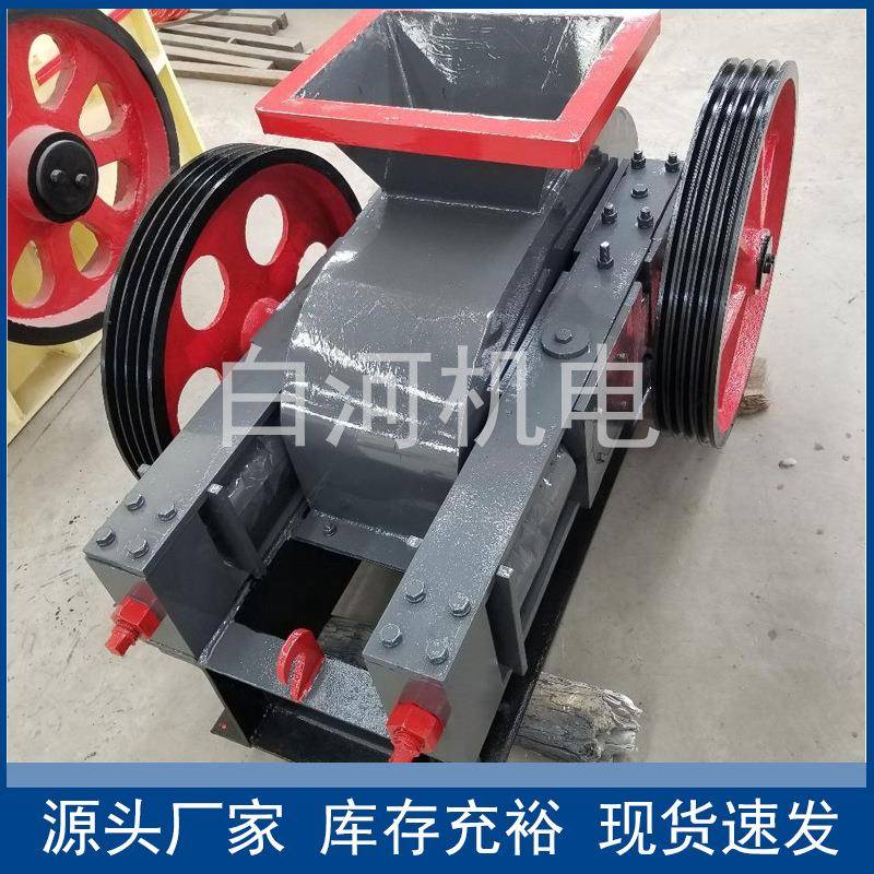 600*750型齿辊破碎机齿辊式矿山粉碎机煤矸石鹅卵石破碎制砂机