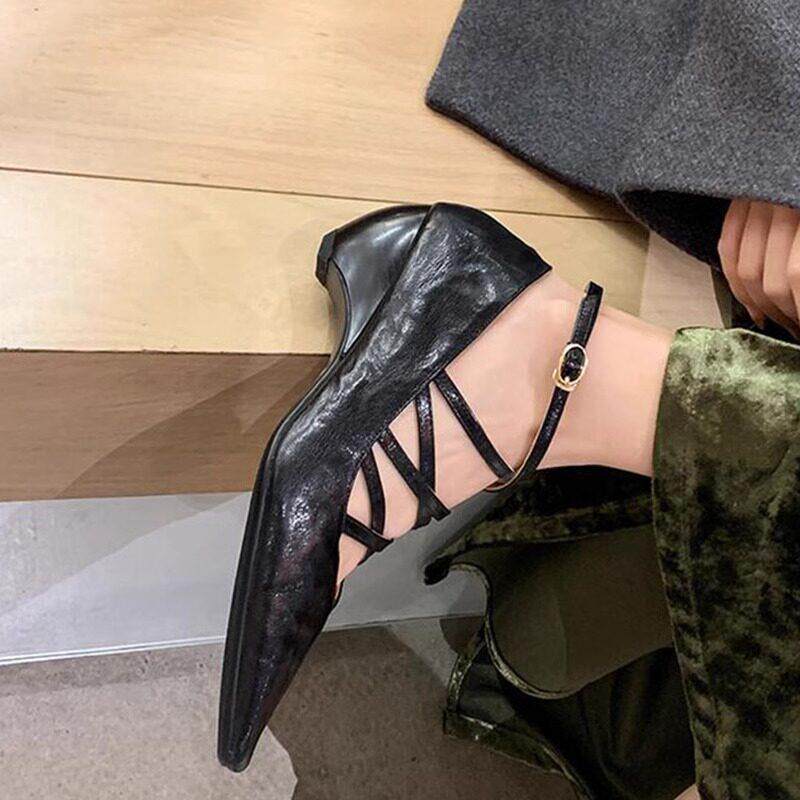 香港尖头覆古中跟玛丽珍鞋女2025春秋交叉绑带坡跟时尚真皮单鞋女