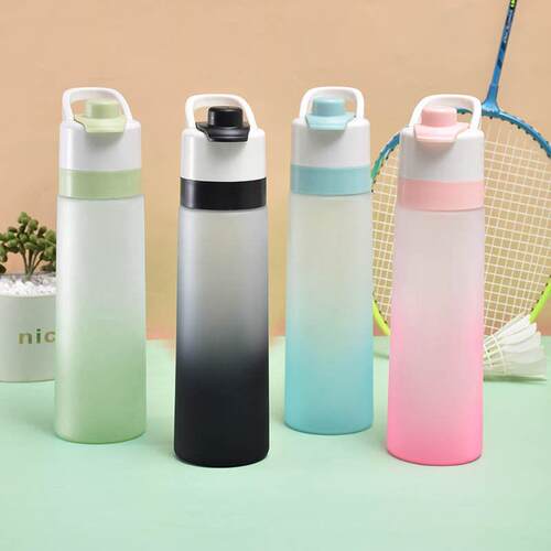 sports water bottle spray water cup plastic handy cup喷水杯