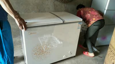 美的双温小型200升家商用卧式冰柜怎么样？评判质量太差有依据吗？