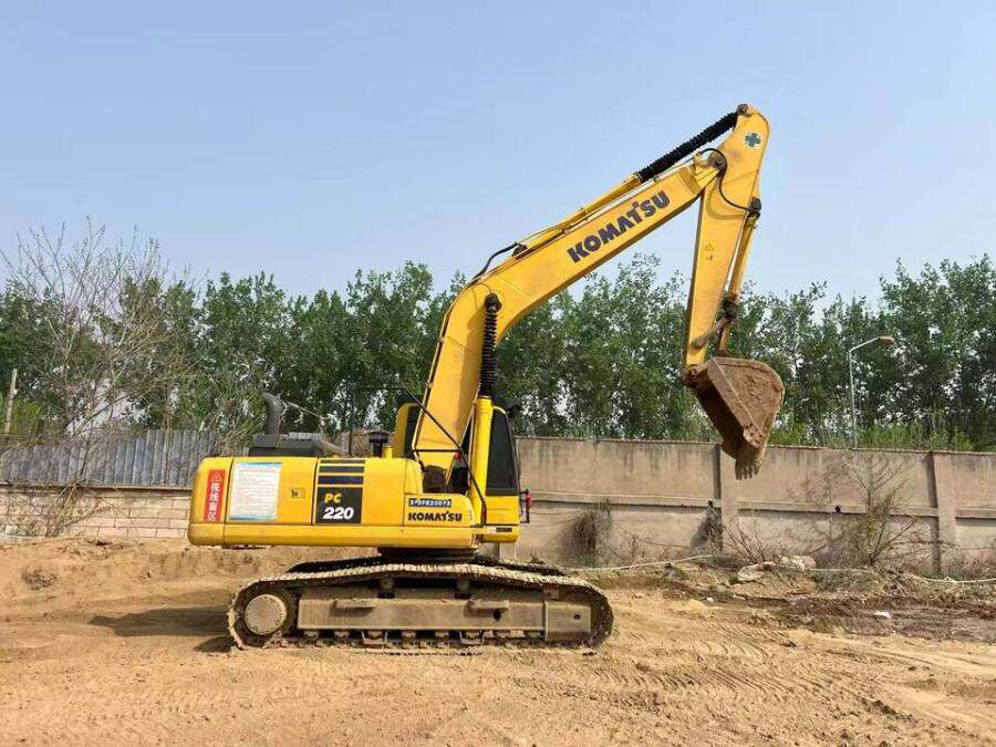 3月1日保定小松220挖掘机网络拍卖公告