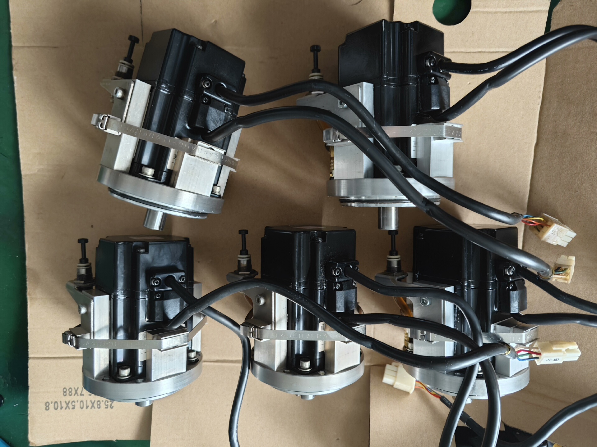爱德普机器人二轴电机，SGMAH-02A1A-HL11二手拆