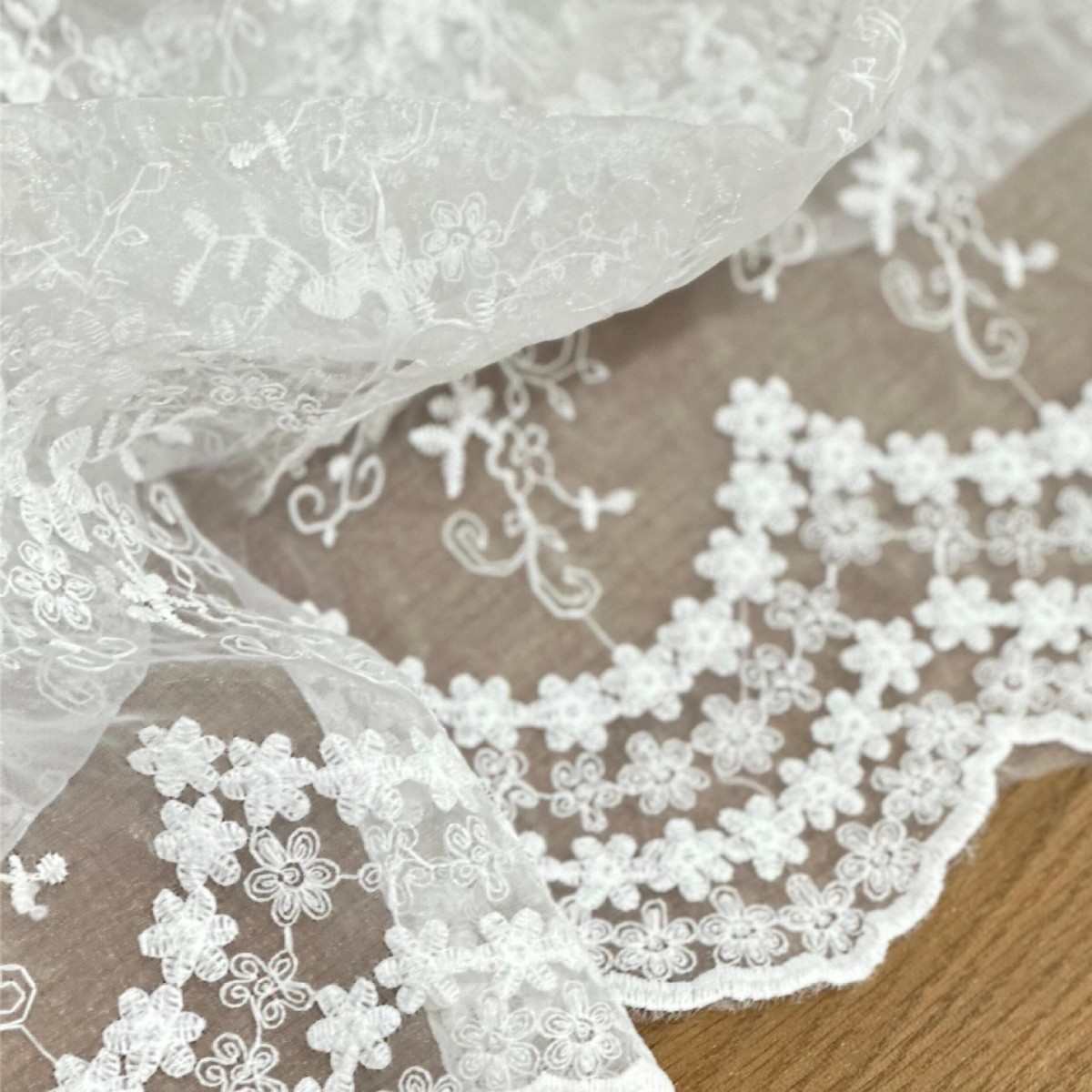 法式蕾丝桌布正方形高级感结婚茶几布拍摄道具镂空欧式浪漫背景布