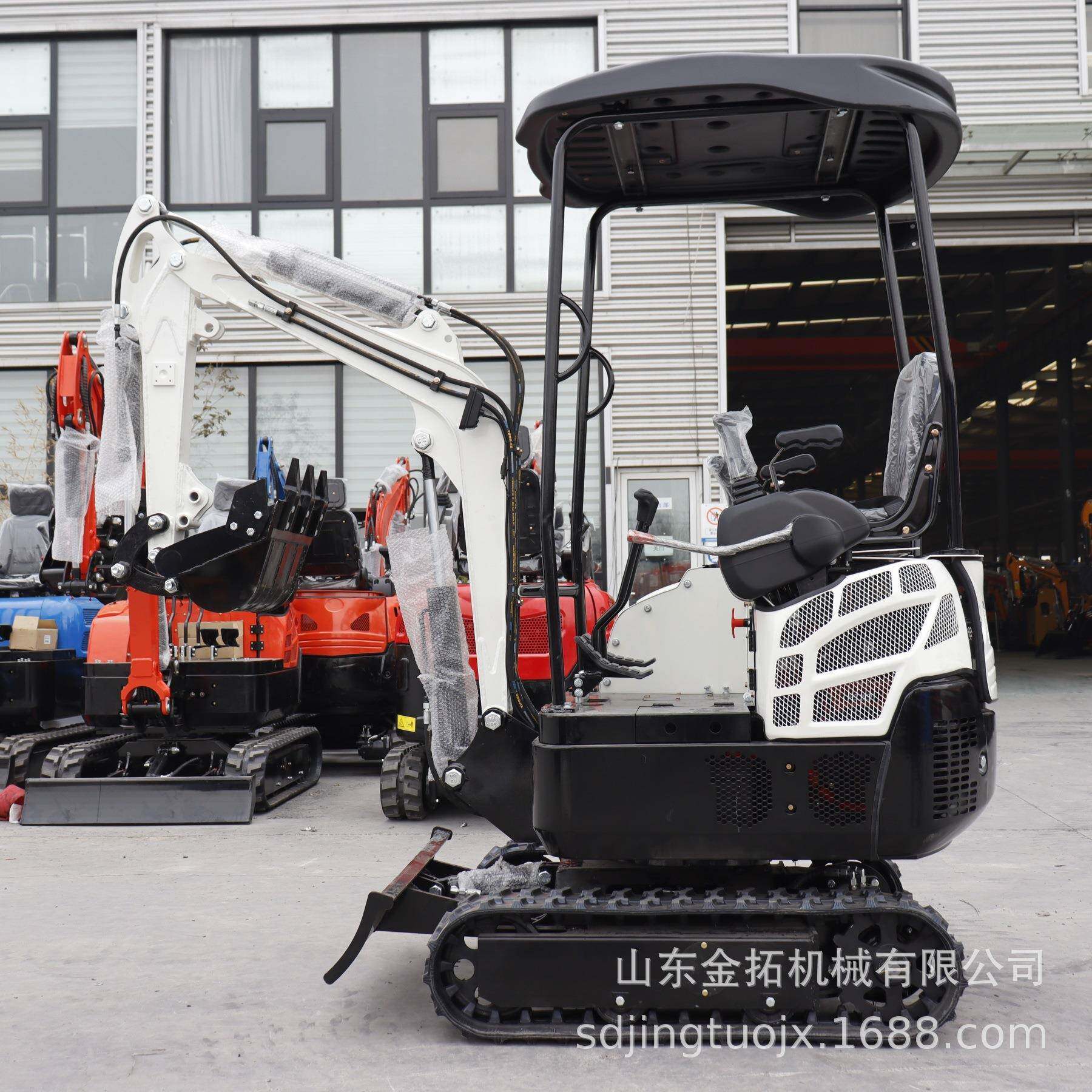 出口新款小型履带式挖掘机1.5PRO款迷你挖掘机先导操作小型挖掘机