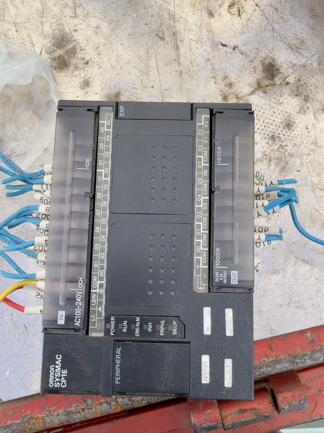 欧姆龙CP1E-E30DR-A一个