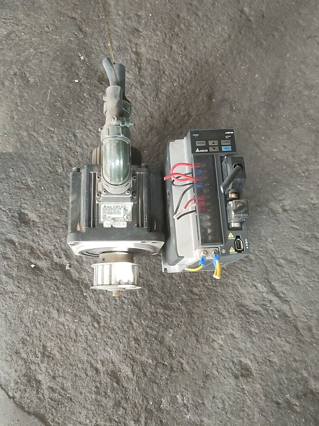 B2̨��1ǧ���ŷ��������һ�ף�ԭװ�����ɫʵ��ͼ�����ܰ���