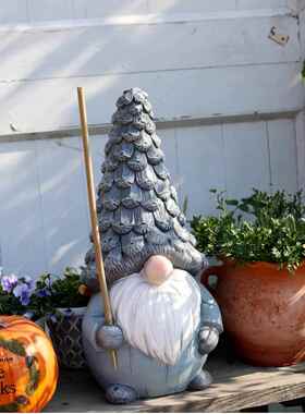 地精装饰品矮人精灵花园庭院户外丛林装饰霍比特人背景民宿照片