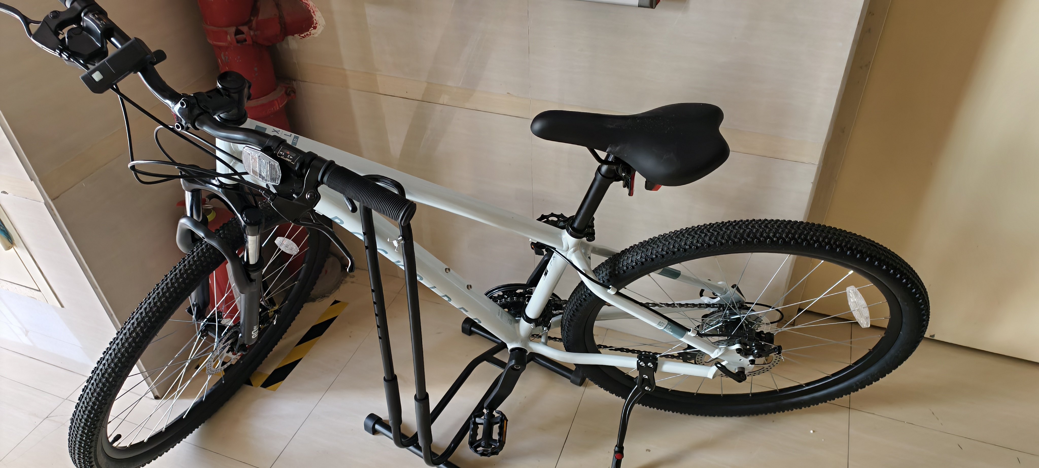 Горный велосипед Decathlon EXPL50 27.5" 21 скорость легкая алюминиевая рама вилка 80 мм дисковые тормоза photo review