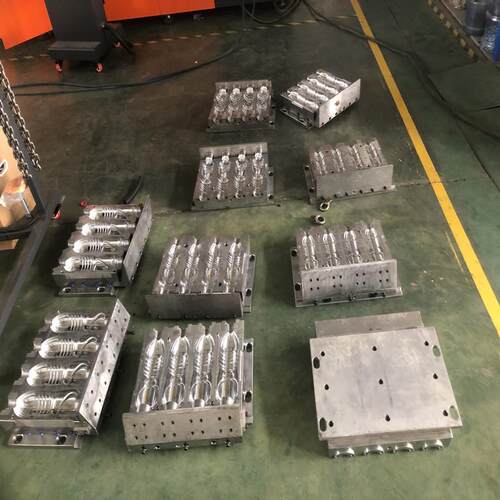 工厂直供PET塑料吹瓶模具塑料瓶饮料瓶矿泉水瓶各类瓶子模具