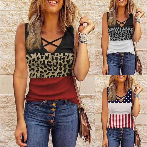 Large quantity of women's spliced collar tops
