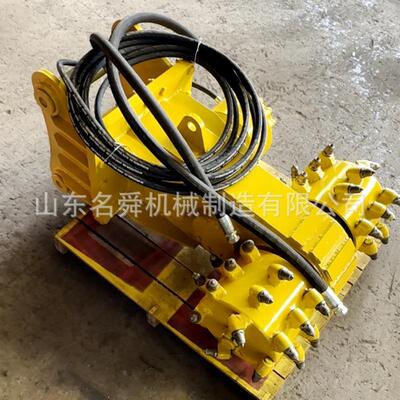 山东名舜钩机加装纵向铣挖机可旋转水平式铣刨头岩土铣削机