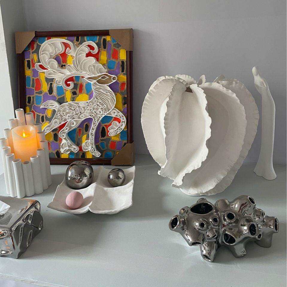 极简约现代白色陶瓷花瓶立体手工海浪纹艺术品美术馆展台插干花器