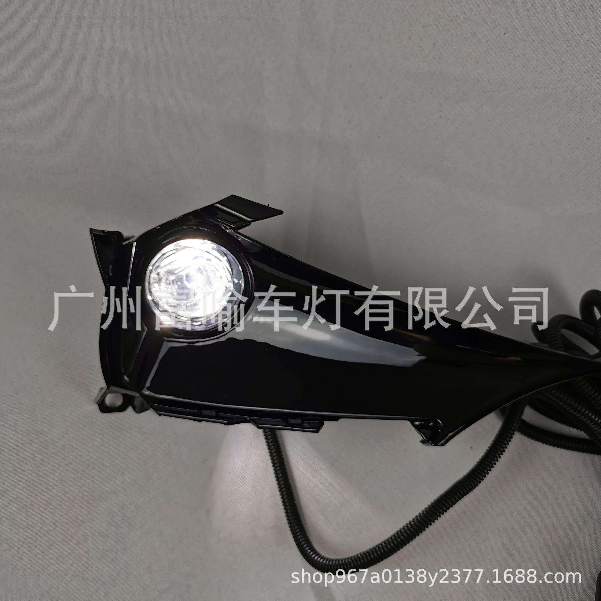 厂家直销2019款卡罗拉掀背版雾灯总成 两厢卡罗拉前雾灯总成