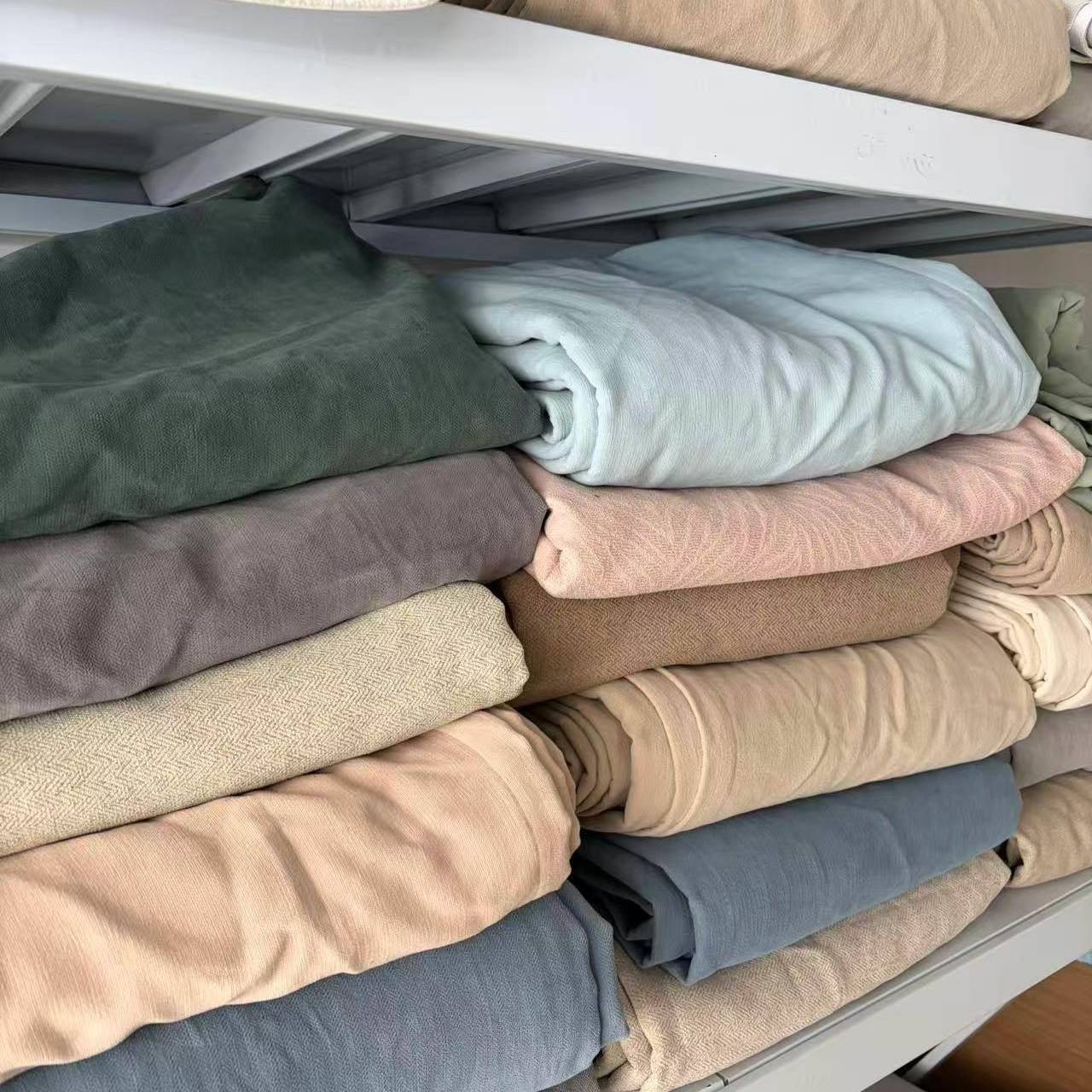 大尺寸成品遮光窗帘处理卧室客厅隔断遮光出租房微瑕成品窗帘清仓
