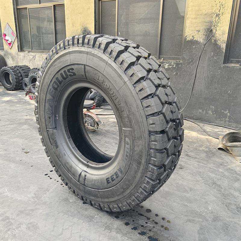 1600R29轮胎 445/95R29重型宽体车矿山自卸车全钢丝工程机械轮胎