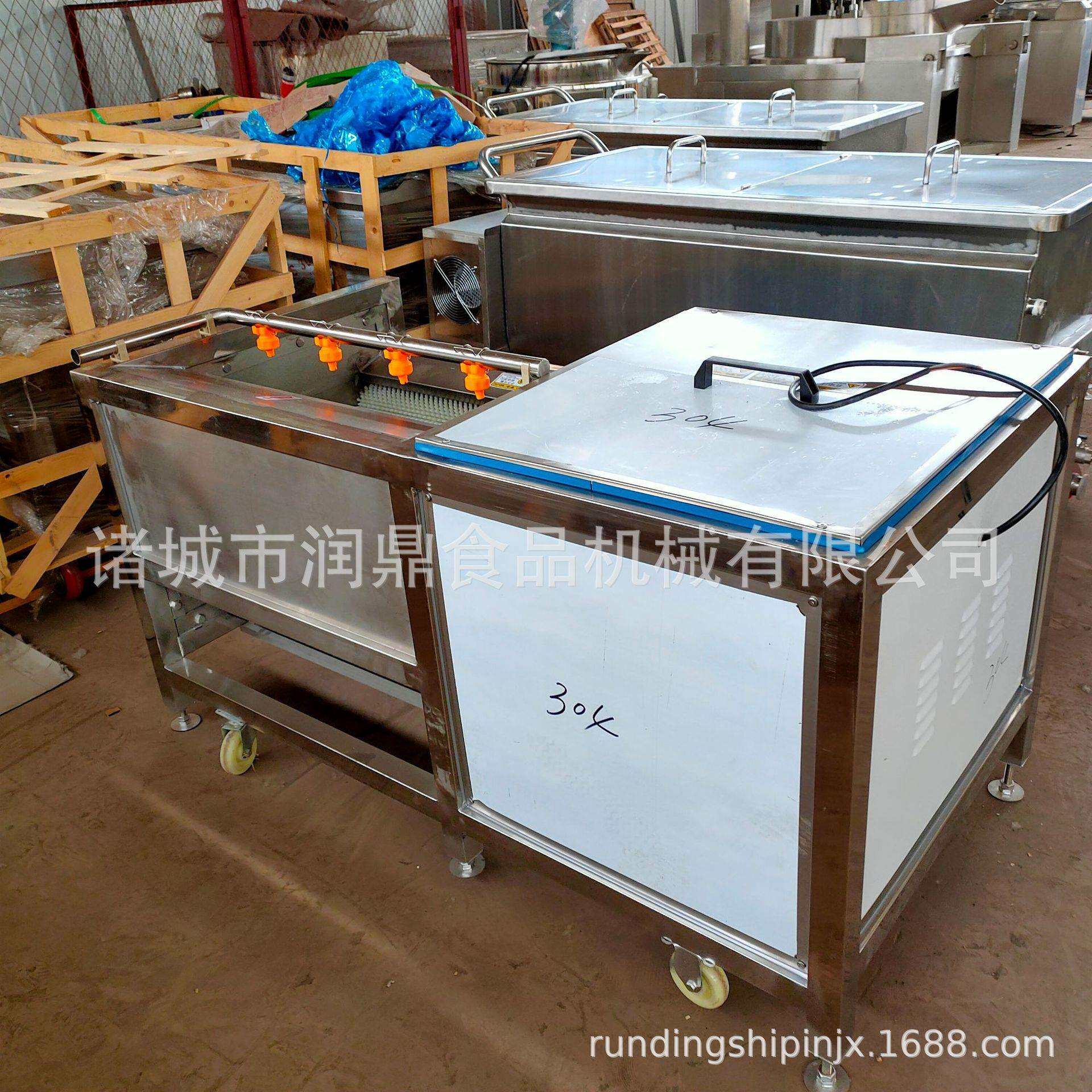小型毛辊喷淋双孢菇清洗机大型毛刷辊脐橙清洗抛光机牛蒡清洗机